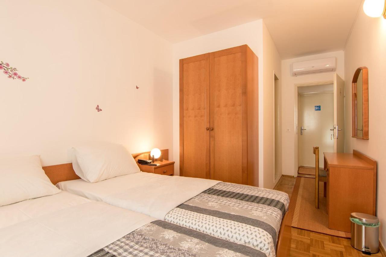 Hotel Barba Starigrad Exterior photo